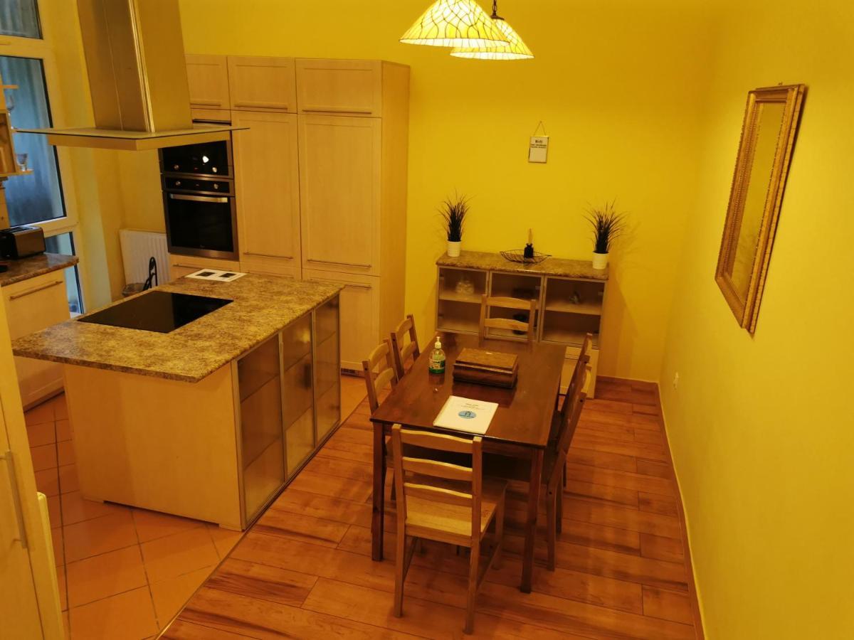 Corvin City Center Kisfaludy Apartman Apartman Budapest Kültér fotó